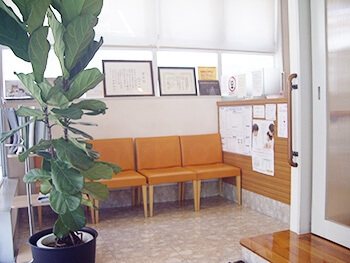菱田歯科医院：待合室